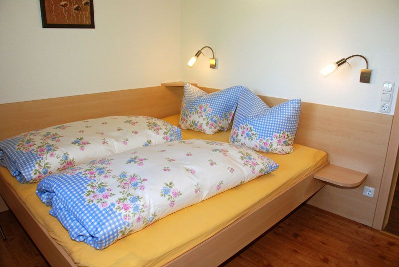 Schlafzimmer 2